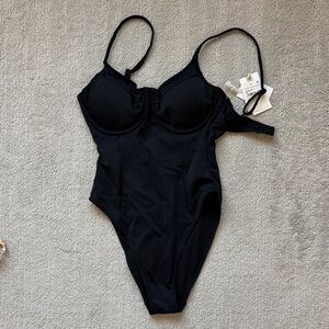 Black One-Piece Swimsuit Good American. Size 1. NWT